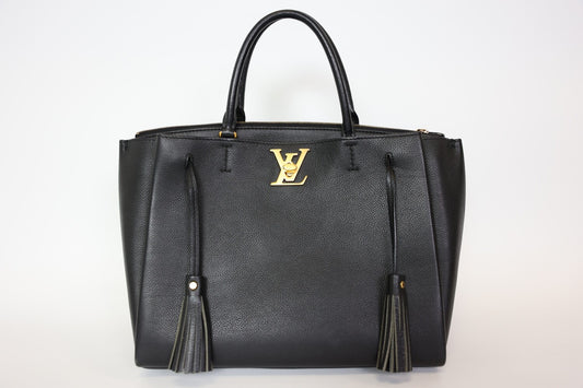 Pre-Owned Louis Vuitton Taurillon Lock Me Tote Bag